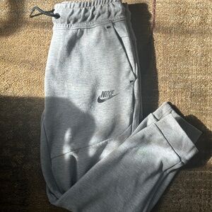 Nike Sportswear Tech Fleece Big Kids (Boys') Pants: Medium - Gray